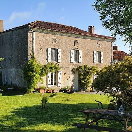 مبيت وإفطار Chanteloup  Wisteria House المظهر الخارجي الصورة
